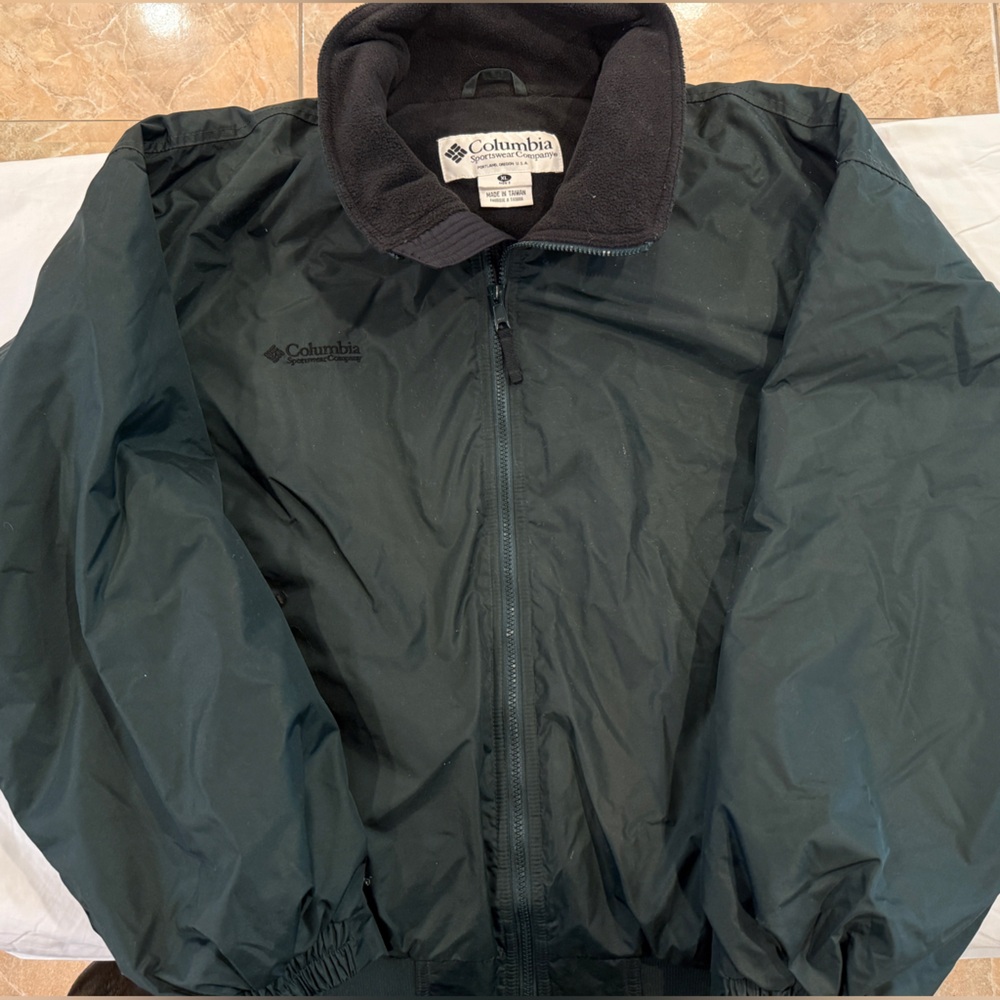 Columbia Men's Dark Green Performance Jacket